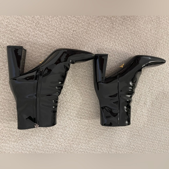 Prada boots in black - Picture 6 of 6